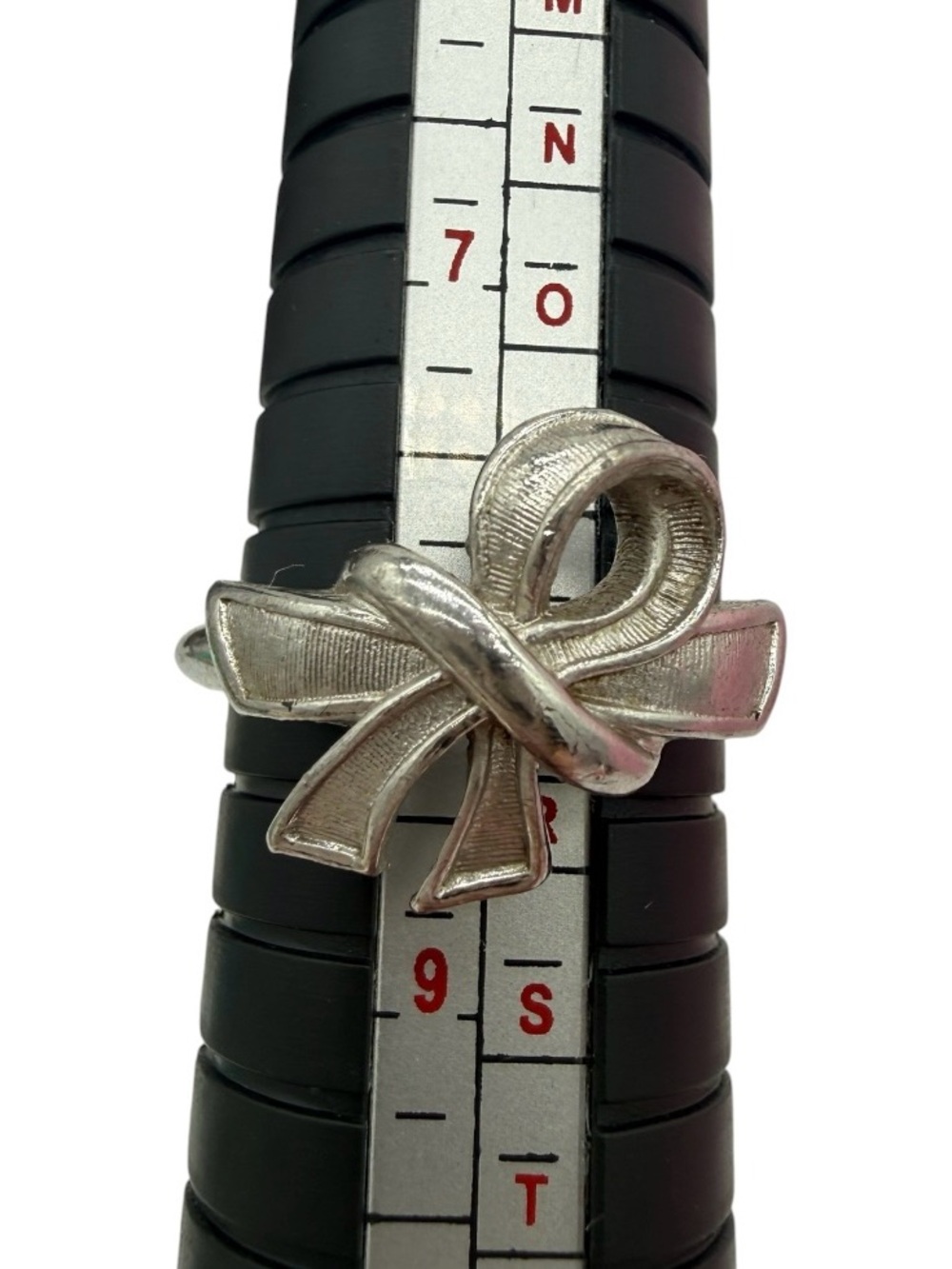 Avon 1975 Beau Knot Ring- Size 7.5-8.25” Cancer Ribbon Bow Ring Silver Signed